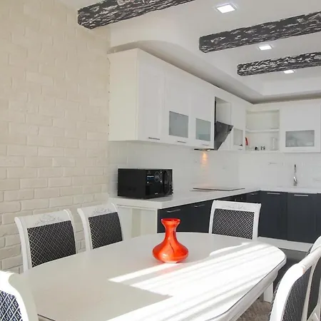 Apartament Lebada Alba *
